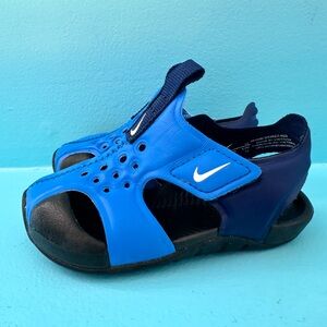 Nike toddler kids Sandals blue 5C US
